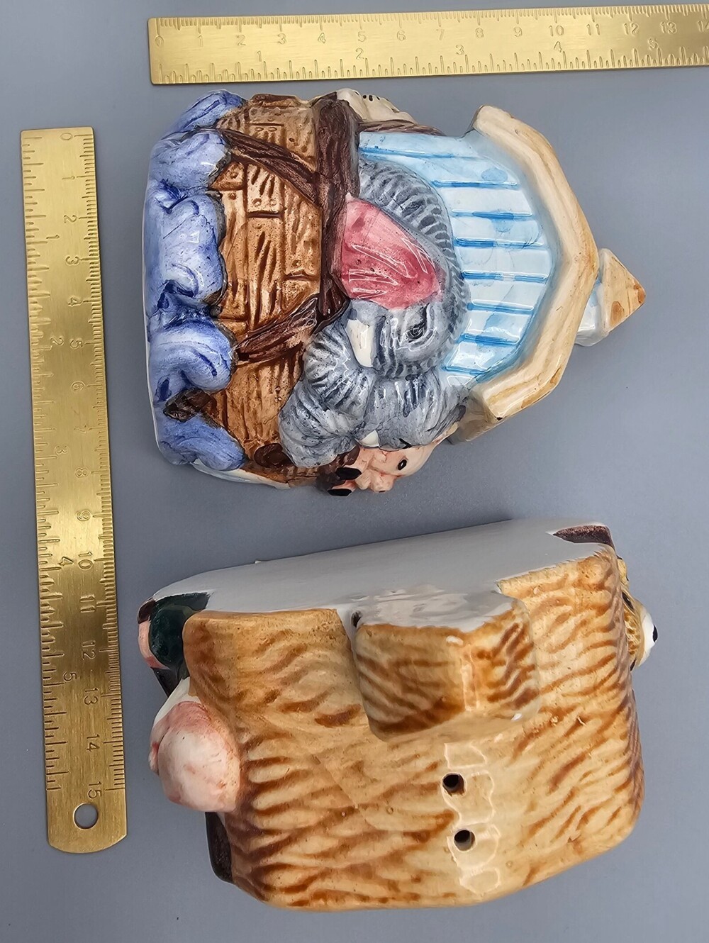 Vintage Ceramic Noah's Ark Salt and Pepper Shakers - Picture 5 of 7